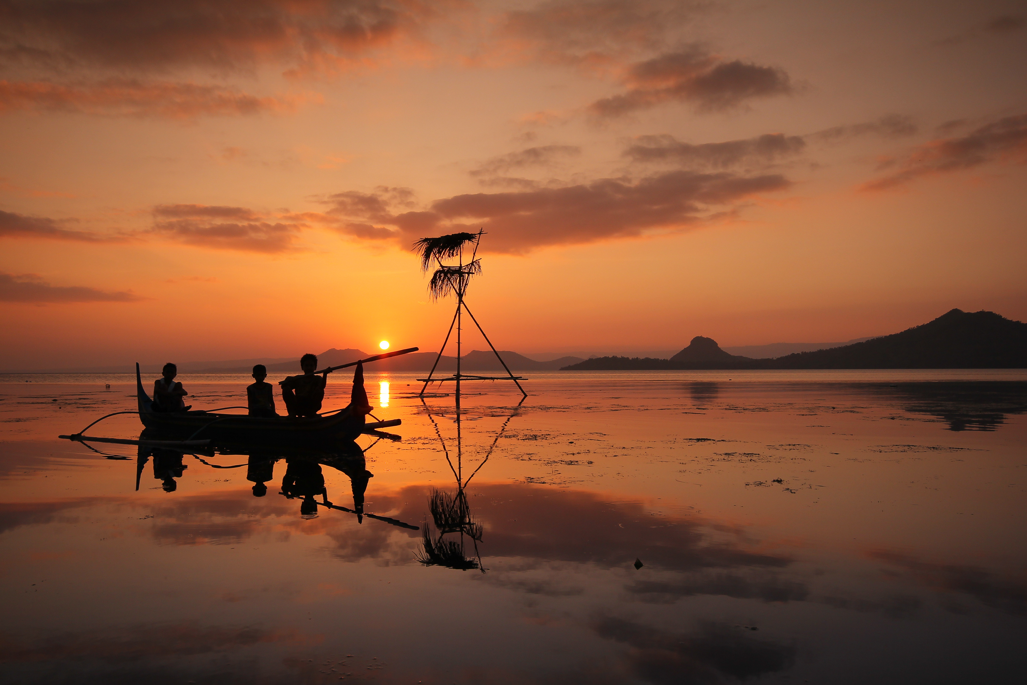 Silver Award: Allan Castañeda, Philippines, Scientific phenomena